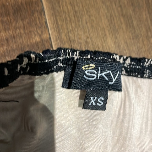 Sky cut out mini dress xs - Picture 2 of 7